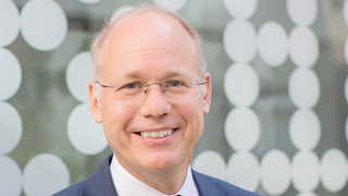 Carl Svernlöv, Baker McKenzie Mergers & Acquisitions Practice Group.