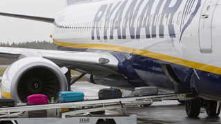 Ryanair: Halvering av flygskatten räcker inte