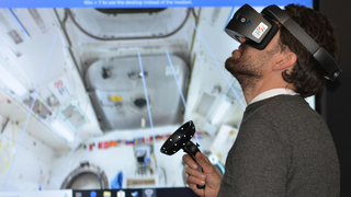 VR, AR och XR är framtiden men det finns svårigheter att få igång användandet. (Foto: Laurens Derks on Unsplash)