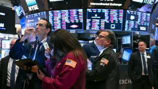 Rapportsäsongen har dragit igång på Wall Street, och är på väg att börja i Stockholm också. Arkivbild