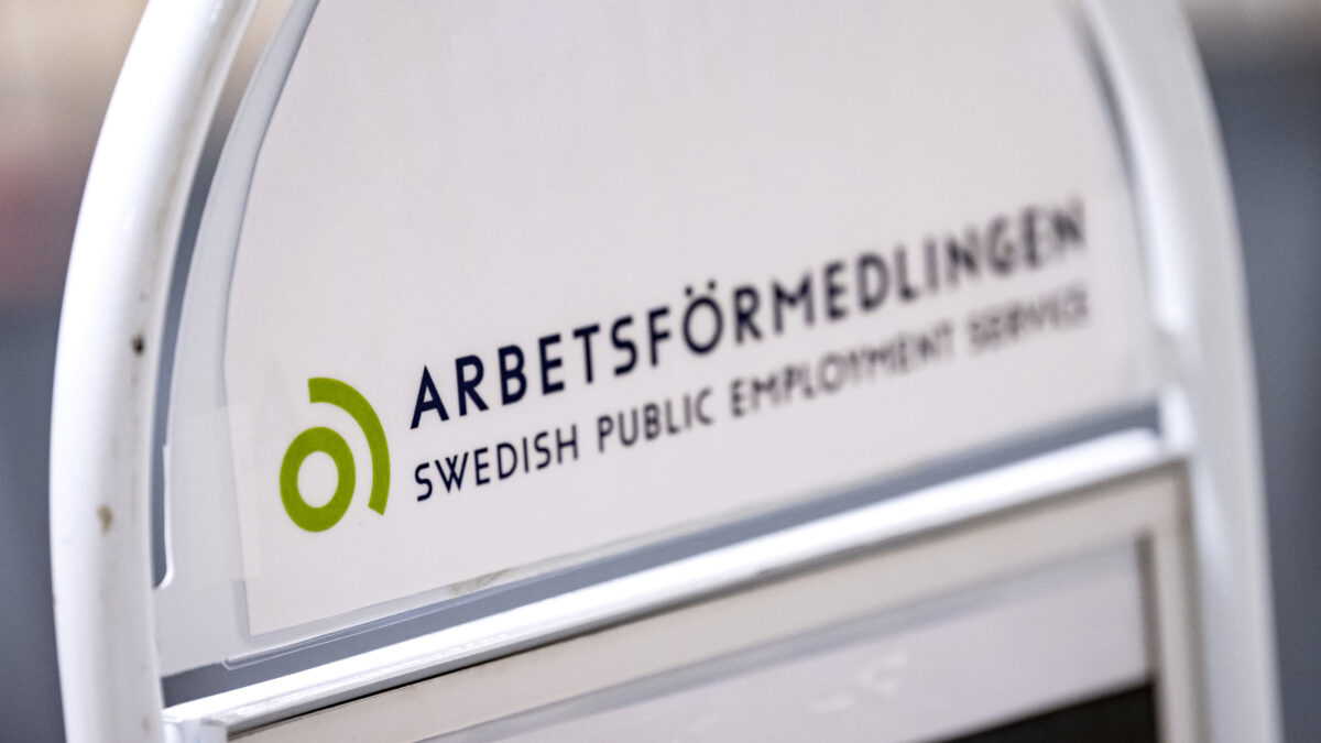 Tuffare kontroll av Arbetsförmedlingen leder till att fler får jobb snabbare. Arkivbild.