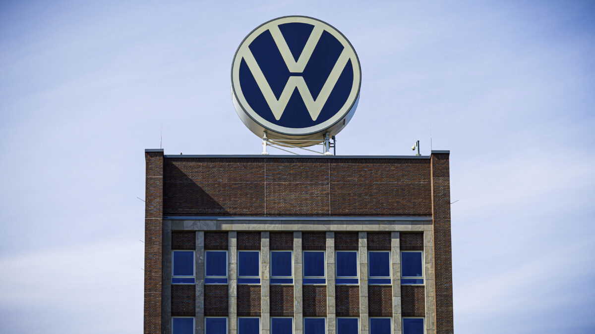 Tyska Volkswagens krisläge fördjupas med en oväntat stor förlust under tredje kvartalet. Arkivbild.