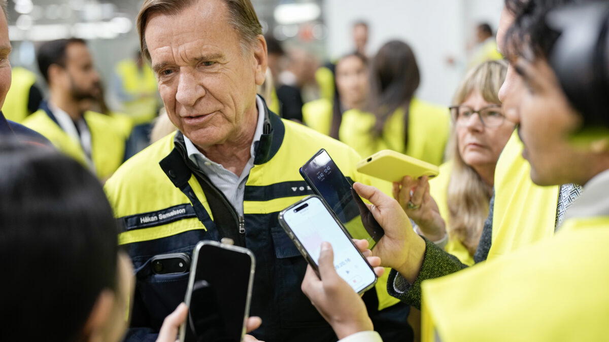 Volvo Cars, med avgående vd Håkan Samuelsson (bilden), presenterar kvartalsrapport efter en skrotad prognos för 2026 på grund av motvind i Kina. Arkivbild